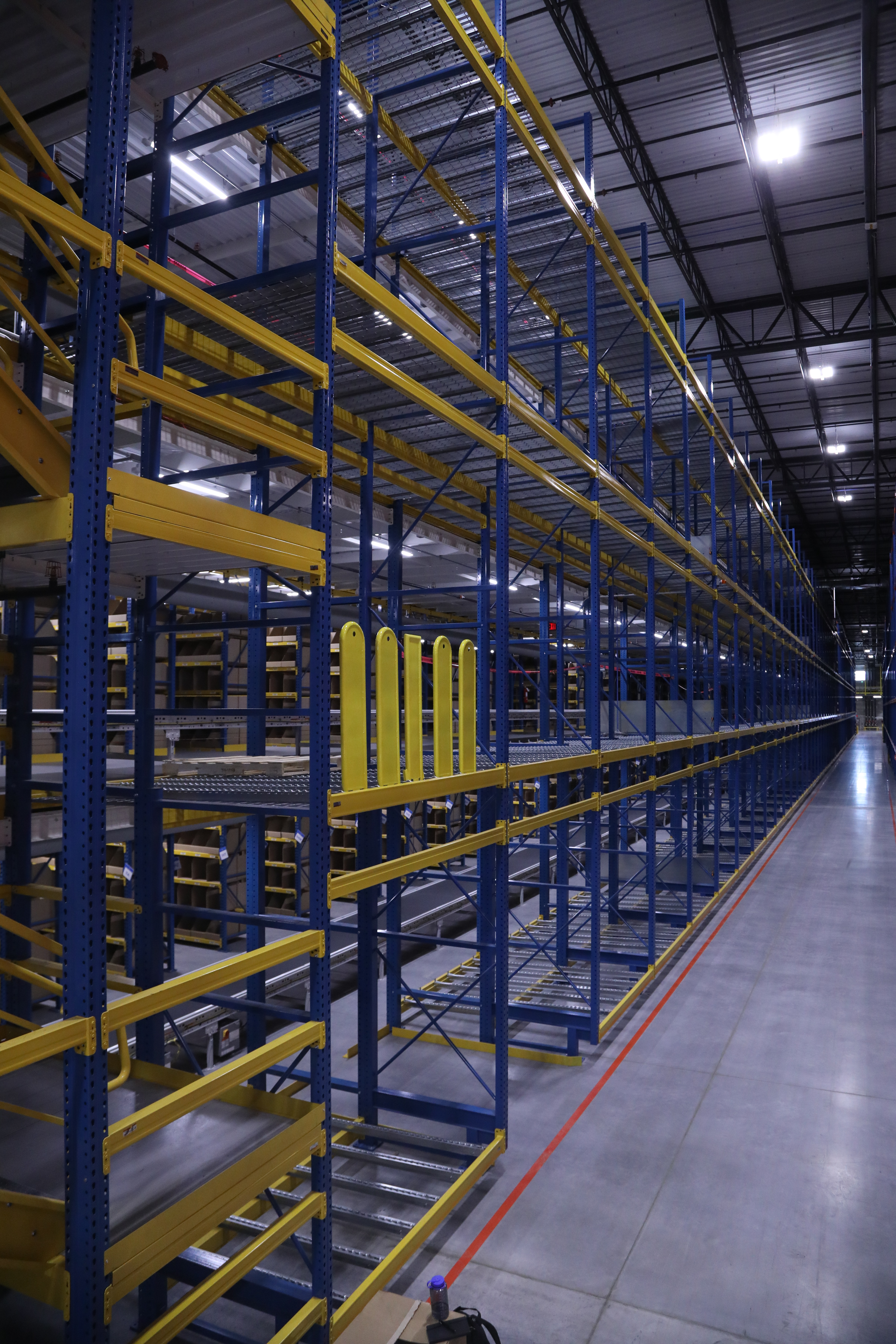 Pallet Flow Gates/Pallet Flow Lane Safety Gates 3