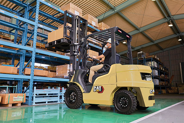 Cat Lift Trucks - Image 1