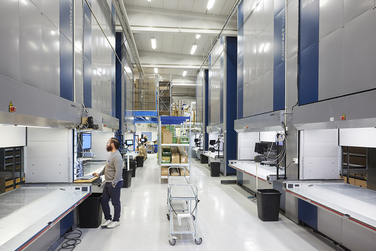 White Intelligent Storage - Image 1