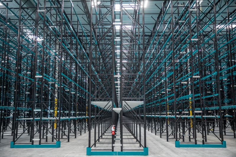 United Material Handling, Inc. - Image 1